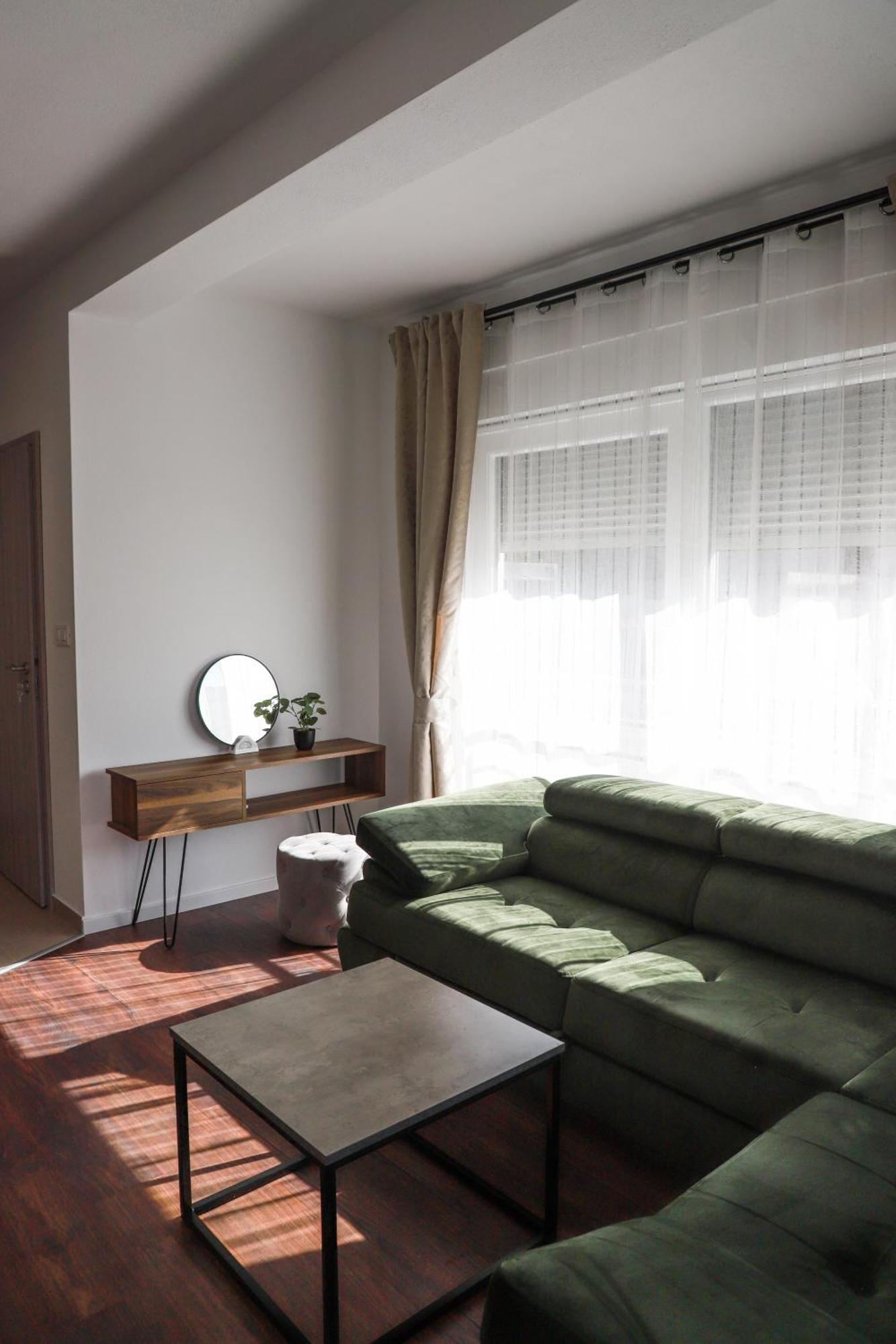 Holiday Apartments Ivano & Leo - Private Parking 자다르 외부 사진